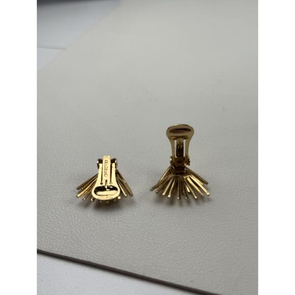 Christian Dior Vintage Gold Tone Clip On Earrings Abstract Fan - Picture 9 of 9